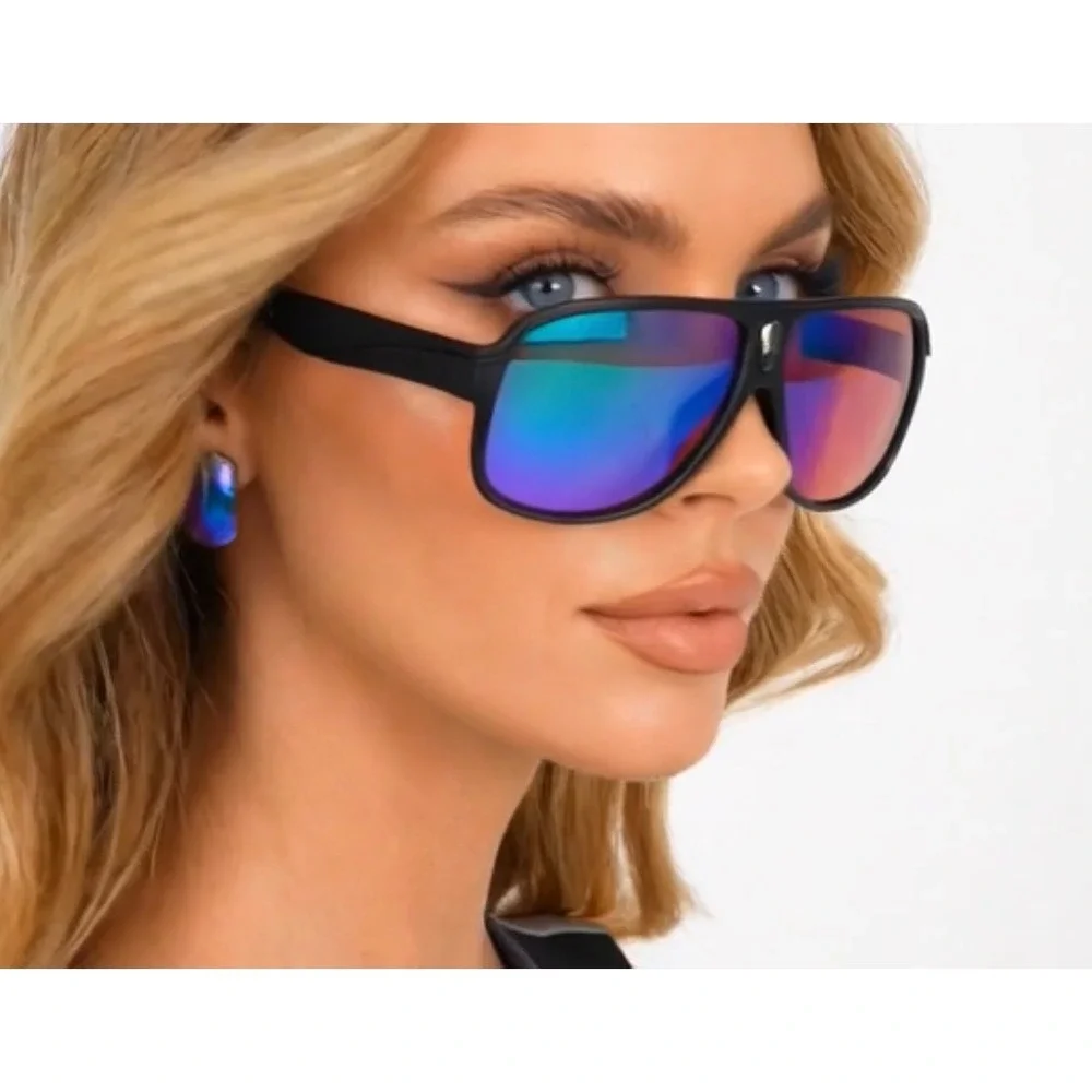Women Fashion Sunglasses Black Frame Blue Green Mirrored Lenses Outdoor Shades